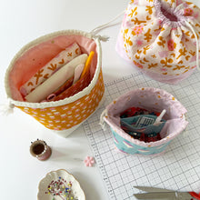 Load image into Gallery viewer, Divided drawstring pouch  - PDF pattern